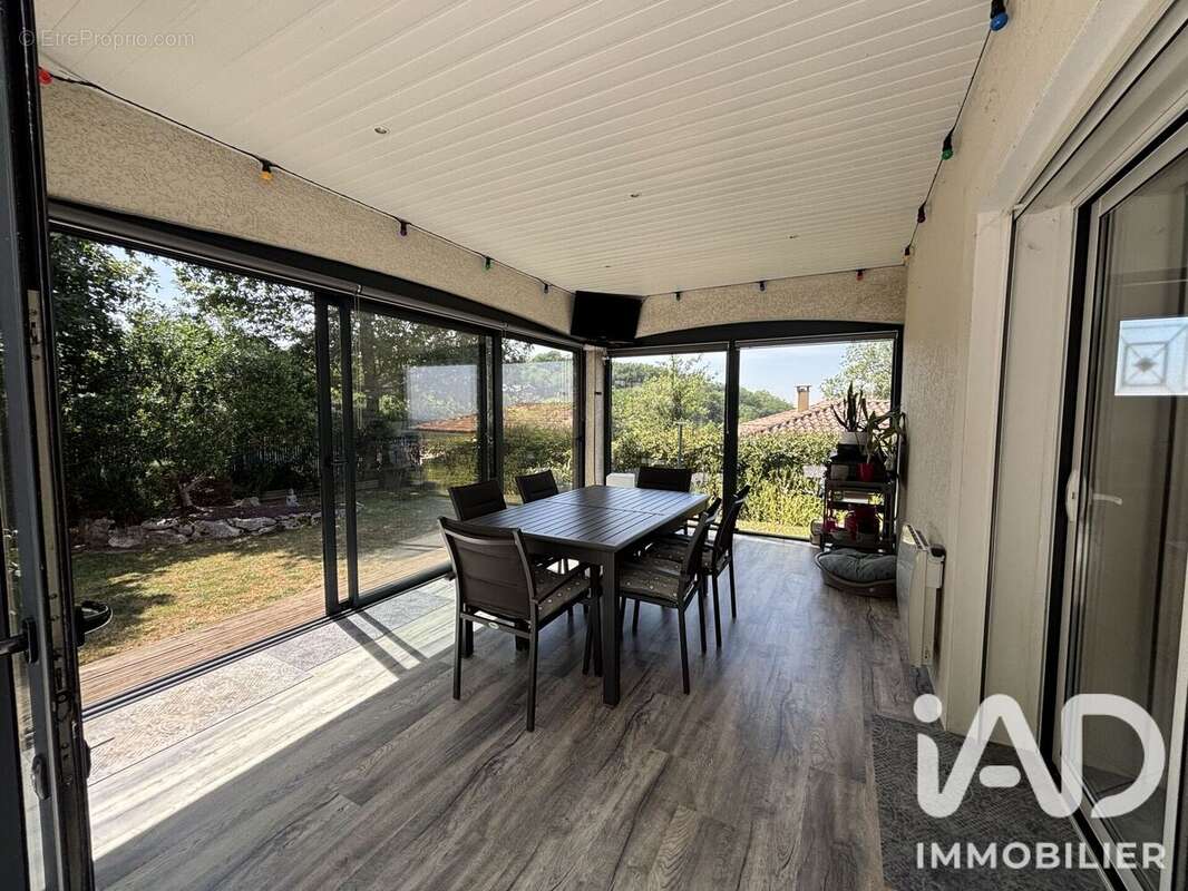 Maison 146 m² à Lisle-Sur-Tarn  - photo 9
