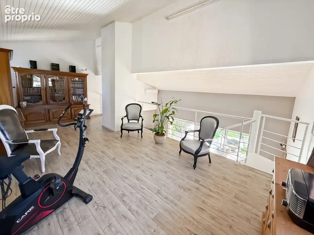 Maison 174 m² à Saint-Hilaire  - photo 7
