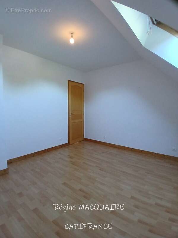 Maison en pierre à Sourdeval (50) – 4 pièces – 3 chambres dont 1 au rdc + dépendances – Terrain 2 500 m² - photo 16