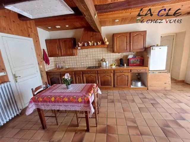 Maison à MAUZE-SUR-LE-MIGNON