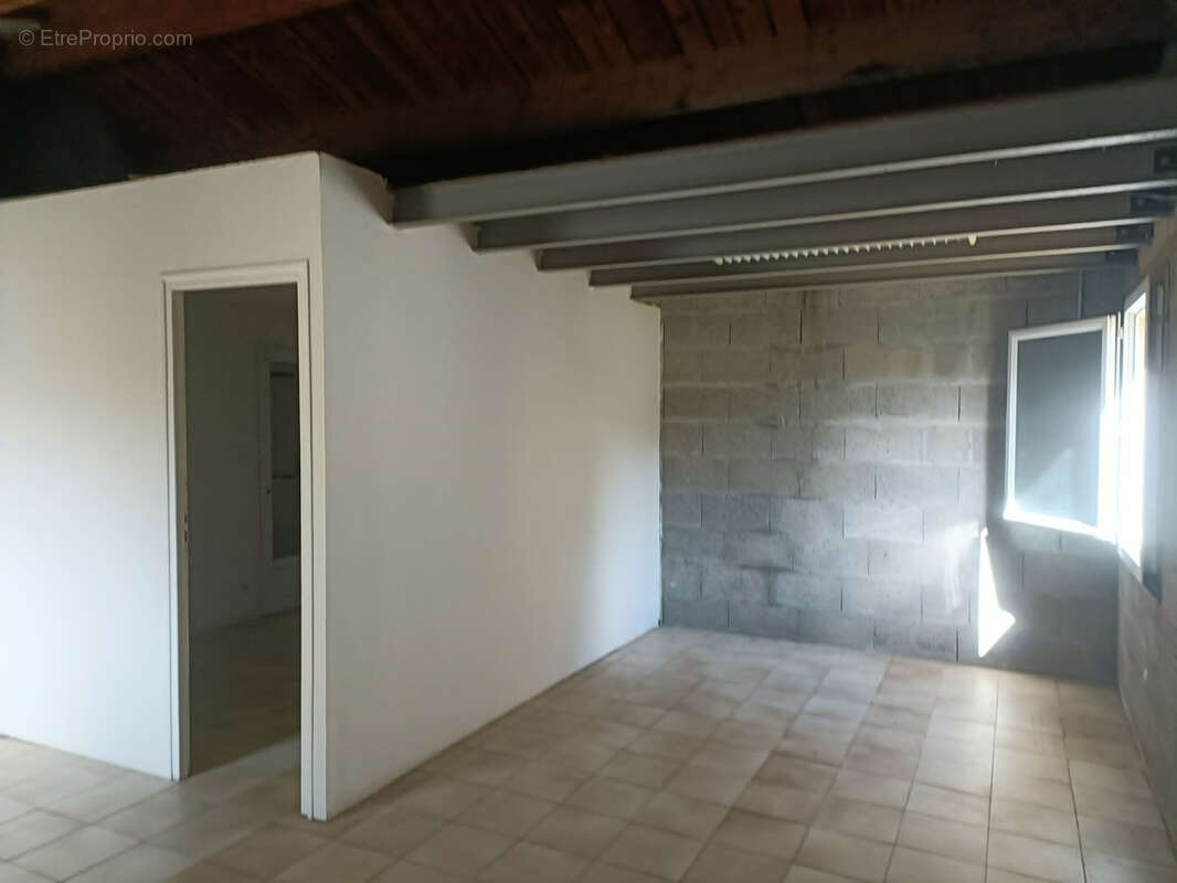 Maison à LES HERBIERS