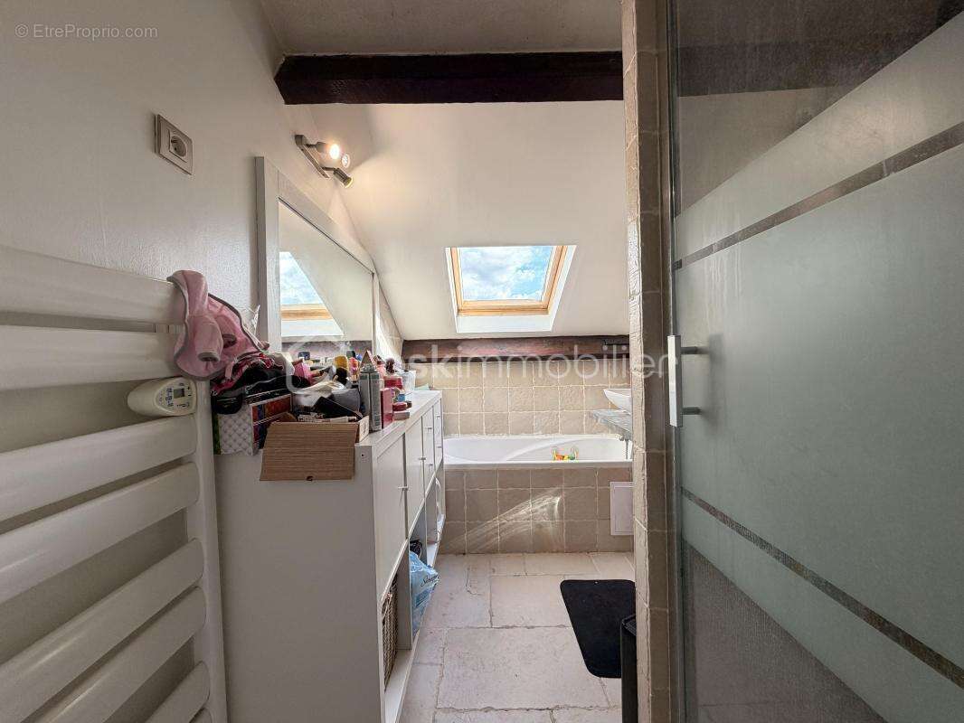 Appartement à CORBEIL-ESSONNES