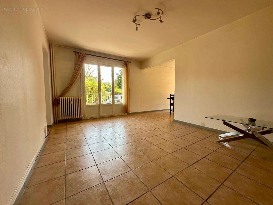 Appartement T3 bis de 76 m2 à la Verpillière - photo 3
