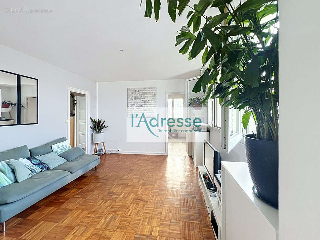 Appartement à PARIS-12E
