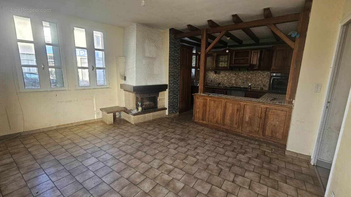 Maison à LE DORAT