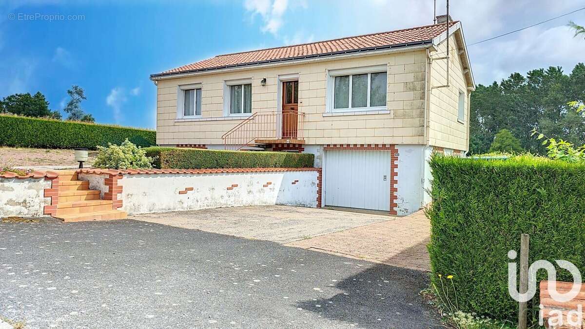 Photo 2 - Maison à LA REGRIPPIERE