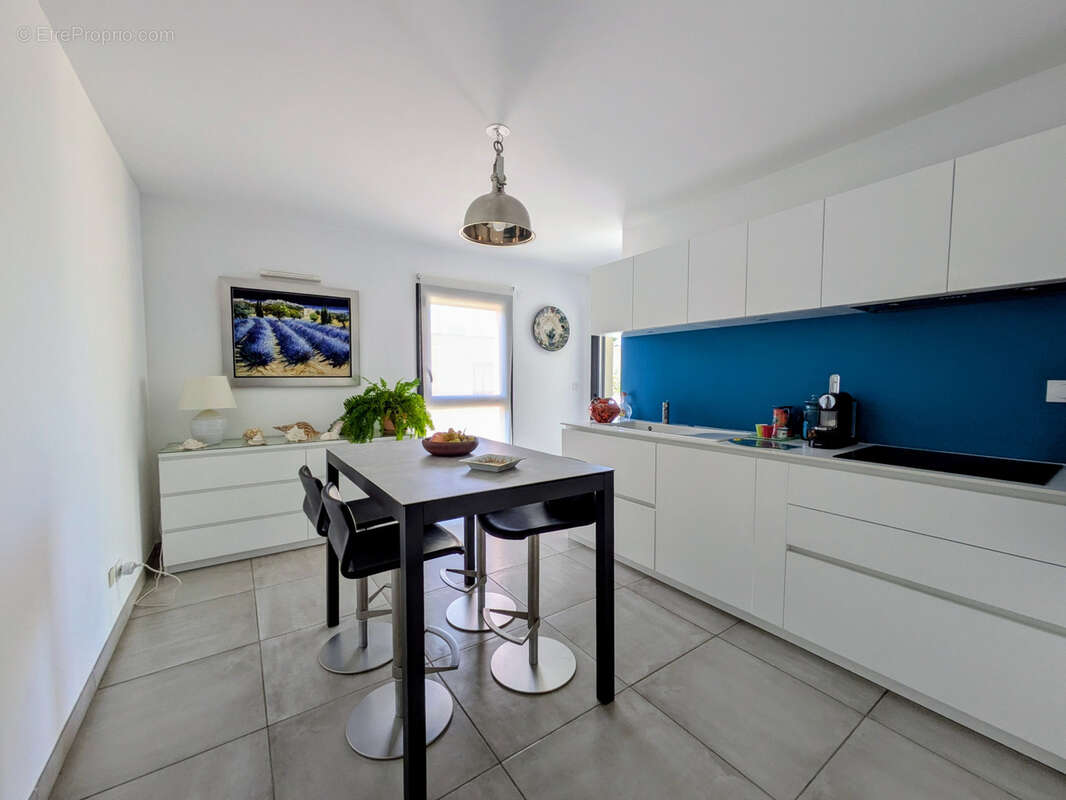 Appartement à SIX-FOURS-LES-PLAGES