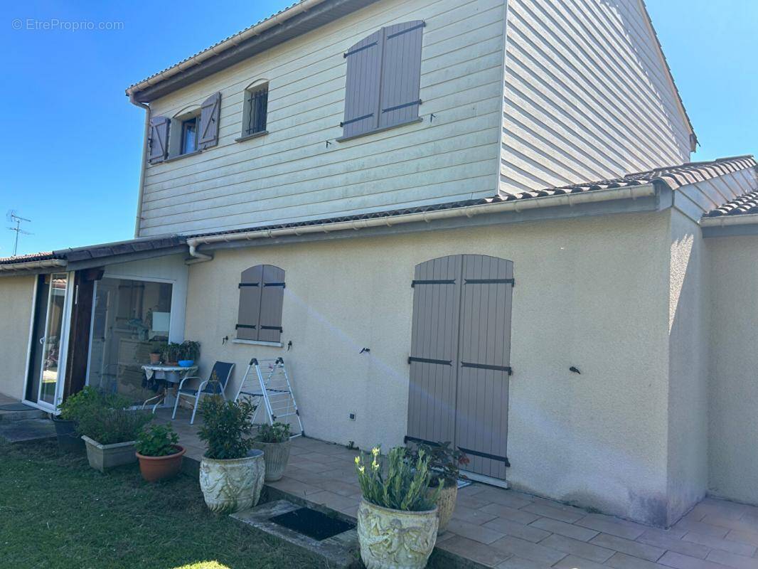 Maison à CARBON-BLANC