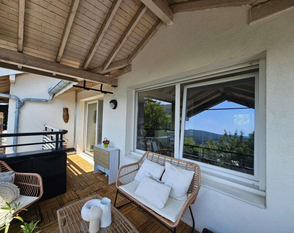 Vétraz-Monthoux Nord – T3 de 62 m² avec balcon, garage et parking – Résidence proche Genève - photo 6