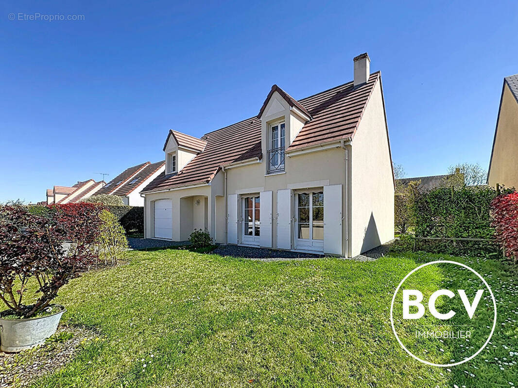 Maison à LE COUDRAY