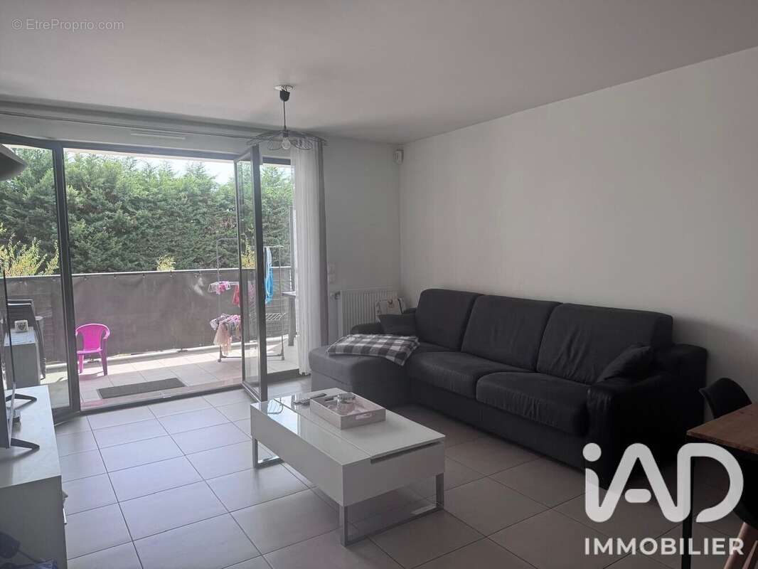 Appartement 69 m² à Pontault-Combault  - photo 2
