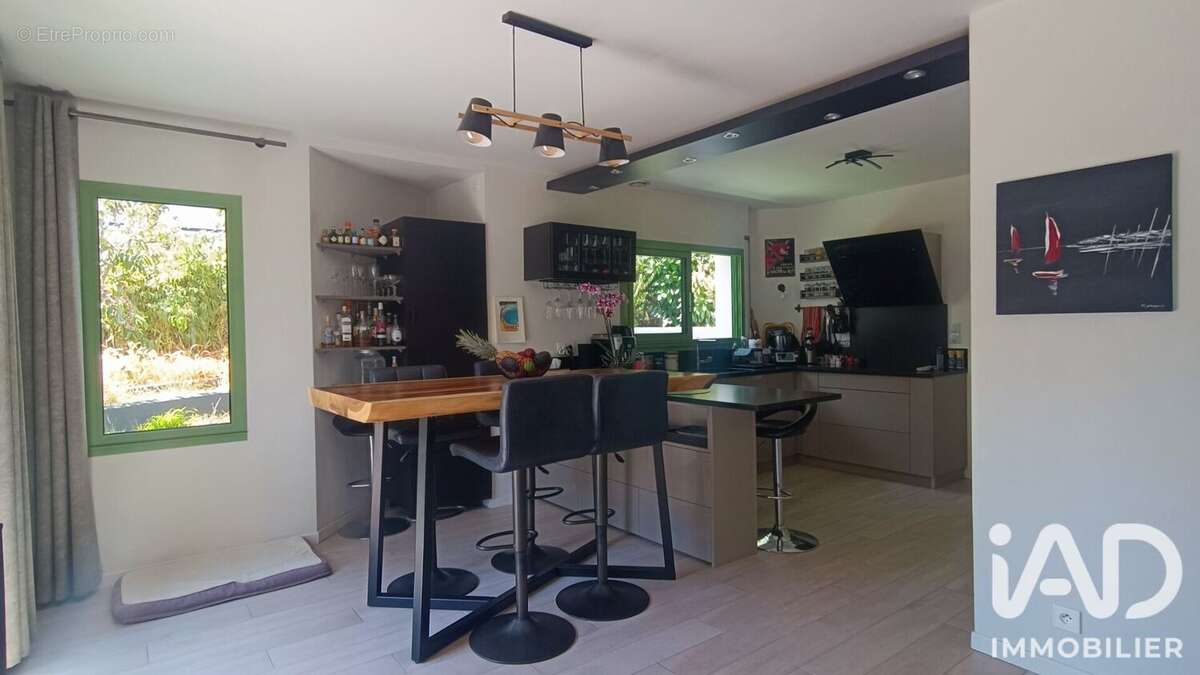 Maison 150 m² à Vannes  - photo 4