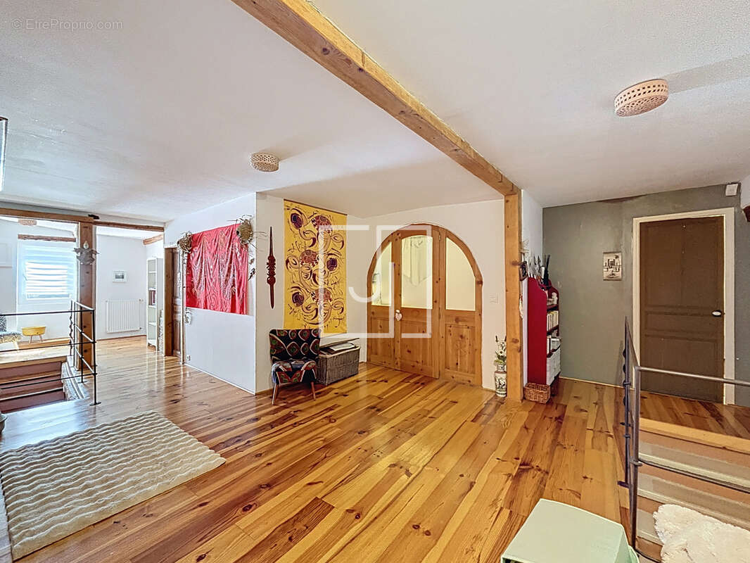 À vendre maison de caractère, 10 pièces à Jausiers (04850) - photo 14