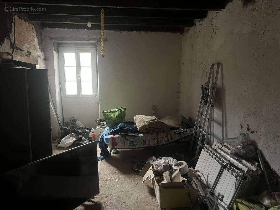 Maison à MARCILLY-LA-GUEURCE