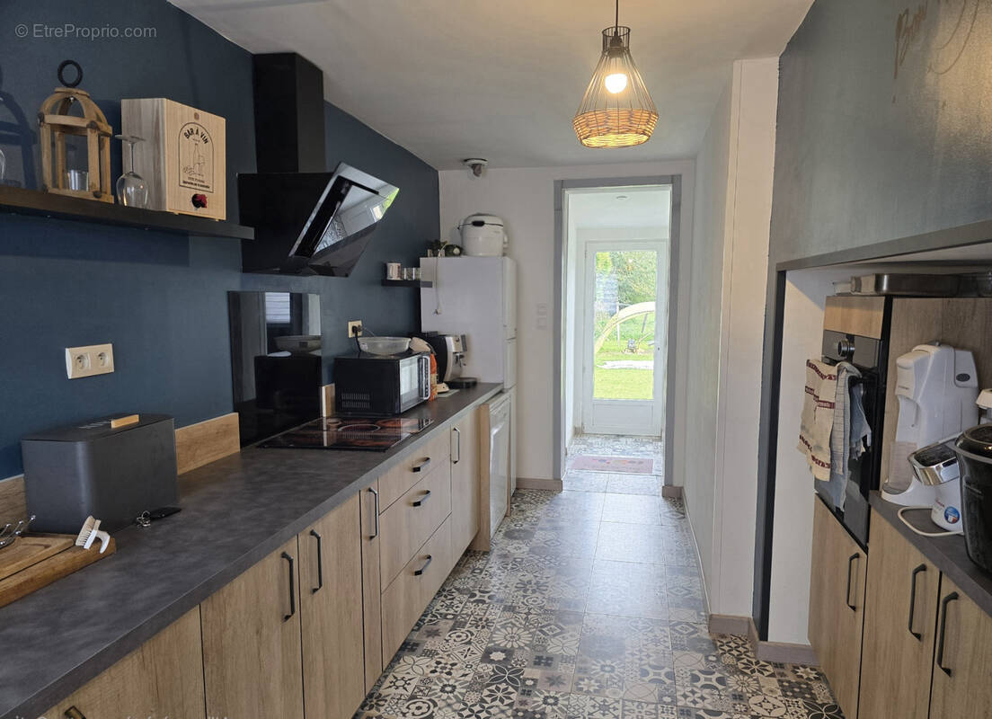 Maison à FEUQUIERES-EN-VIMEU
