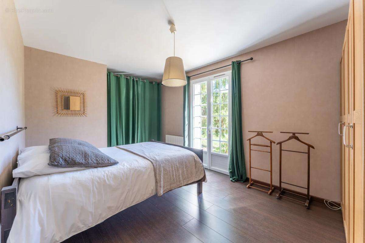 Maison à SAINT-MARTIN-DU-BOIS