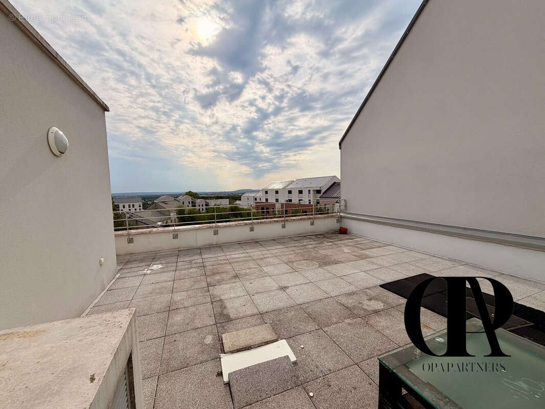 Appartement 98 m² à Jouy-Le-Moutier  - photo 9