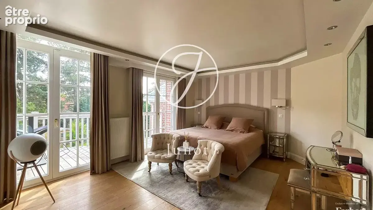 Mouvaux – Maison d’exception – 7 pièces - 262.48m² habitables – 7 pièces – 5 chambres – Piscine – Parc paysagé – Garage et parki - photo 7