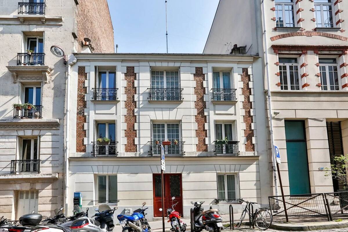 Appartement à PARIS-18E