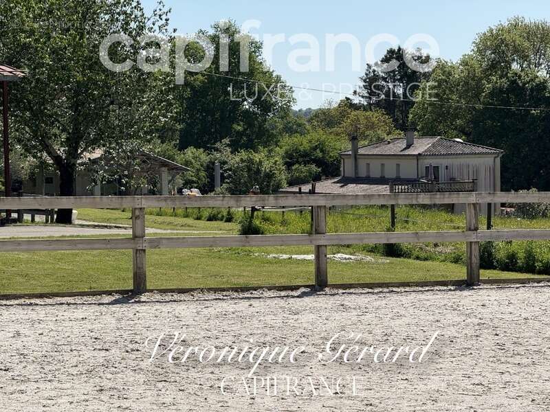 Maison à SALLEBOEUF