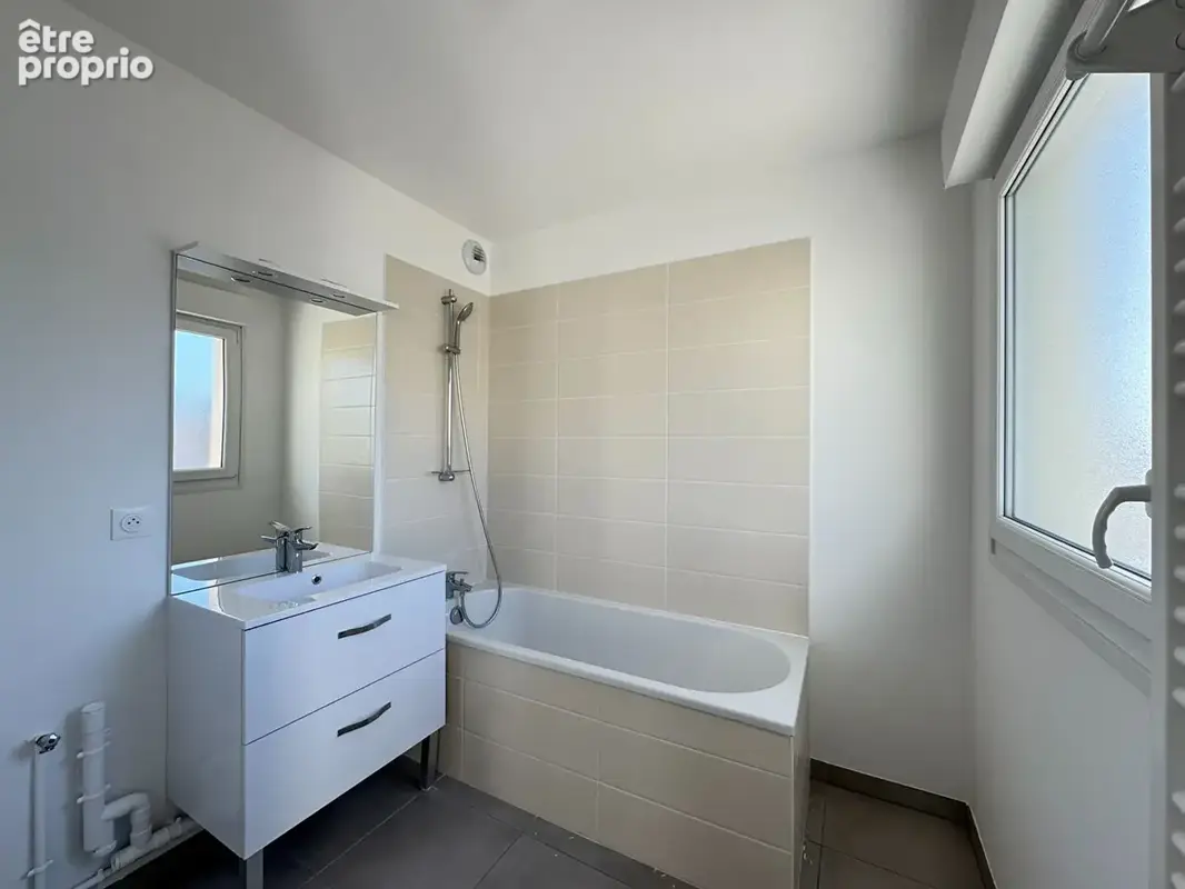 Dernier étage avec terrasse - 124 m² - hypercentre - photo 7