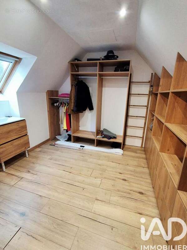 Maison 92 m² à L'etoile  - photo 9