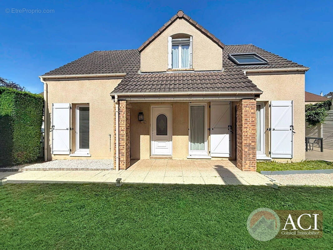 Maison à MONTMAGNY
