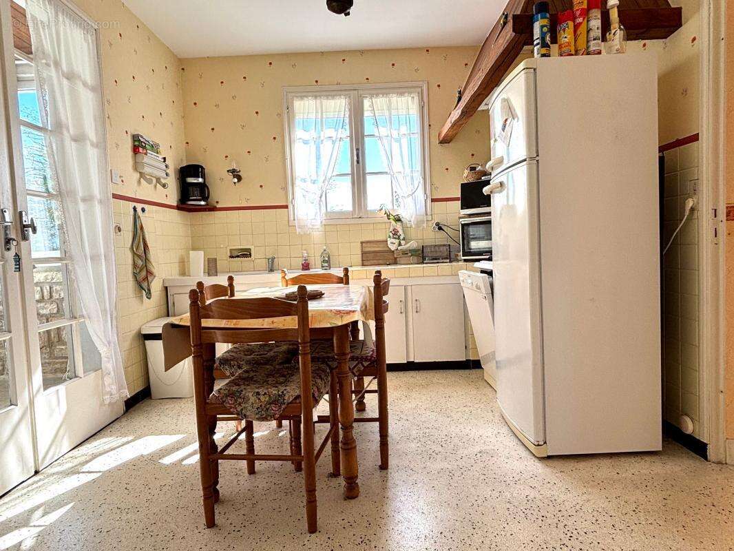 Maison à LA BREE-LES-BAINS