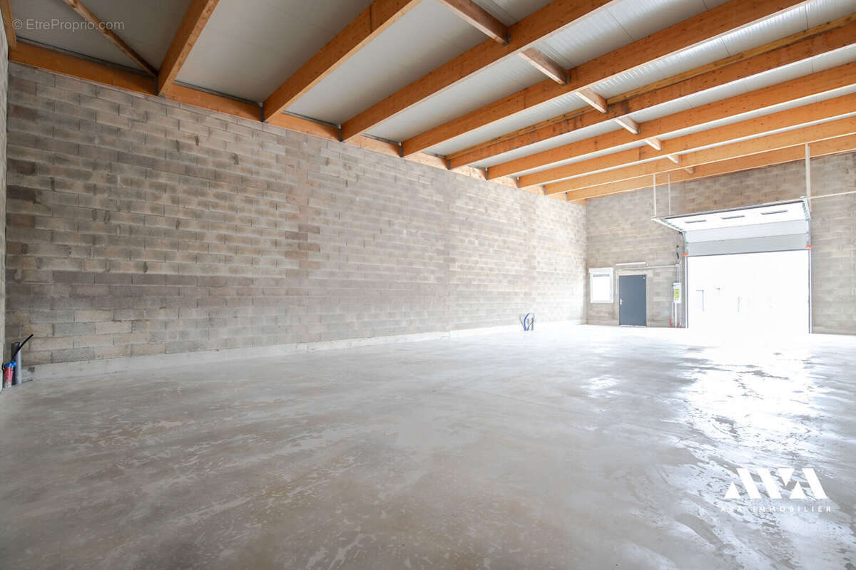 Commerce à TOMBLAINE