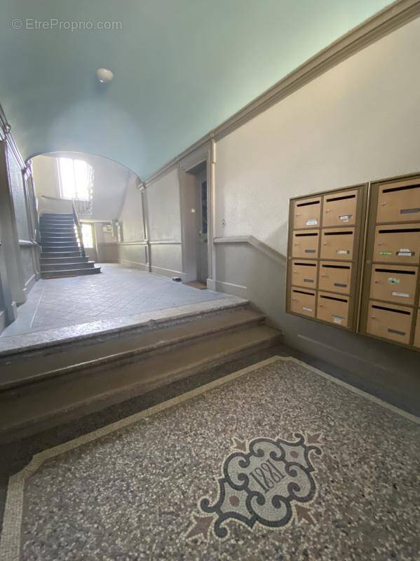 Appartement à SAINT-ETIENNE