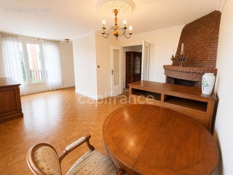 Appartement à BONDY