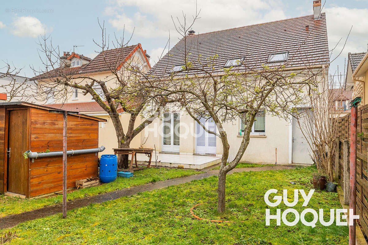 Maison à ATHIS-MONS