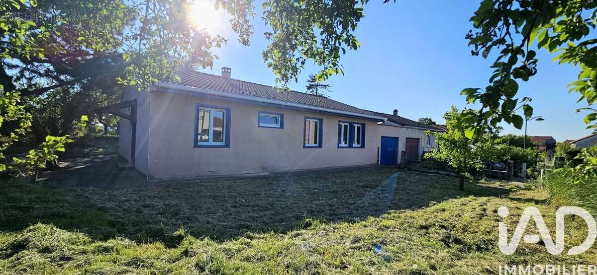 Photo 2 - Maison à LOUVIGNY