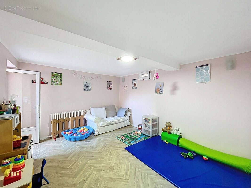 Maison à SAINTRY-SUR-SEINE