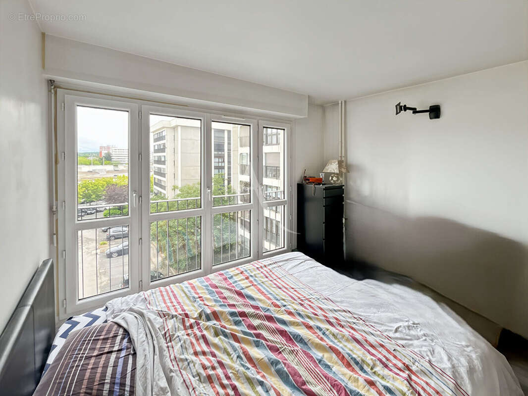 Appartement à LES MUREAUX