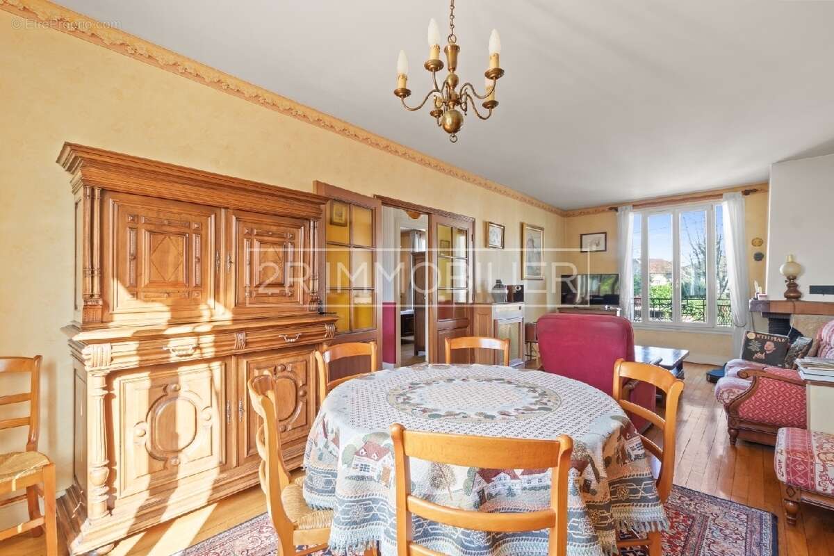 Maison à LAGNY-SUR-MARNE