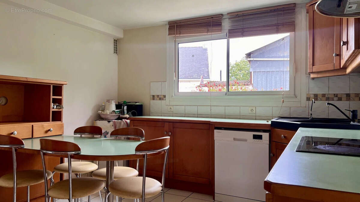 Maison à SAINTE-LUCE-SUR-LOIRE