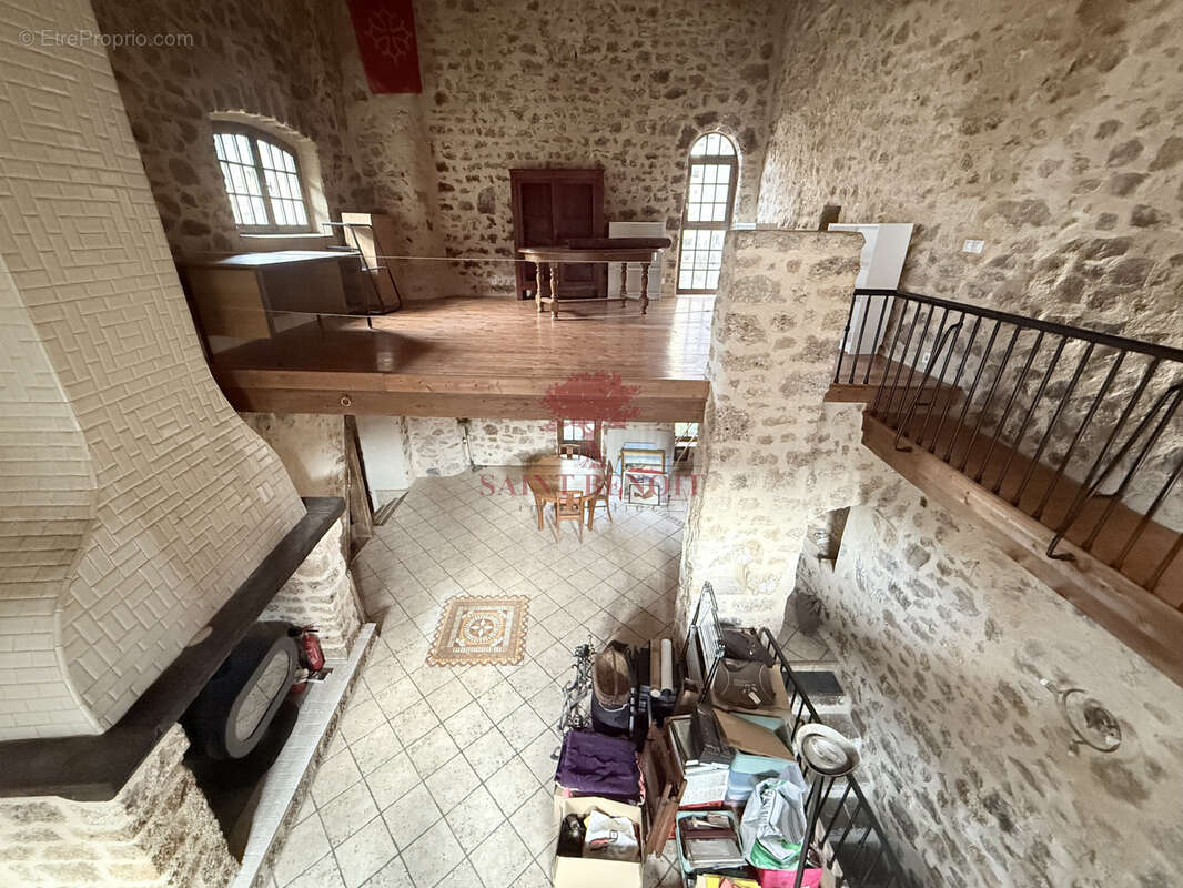 Maison à SAINT-GUILHEM-LE-DESERT