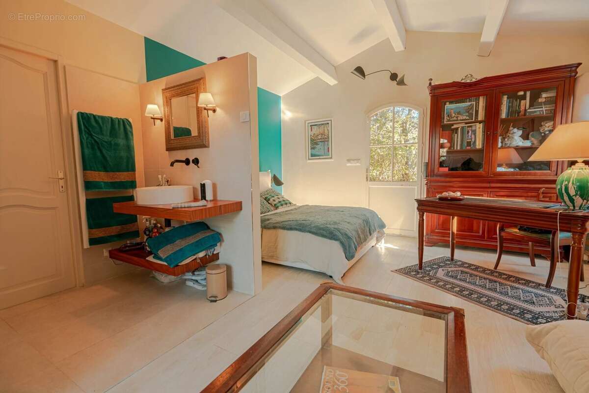 Maison à SAINT-MARC-JAUMEGARDE