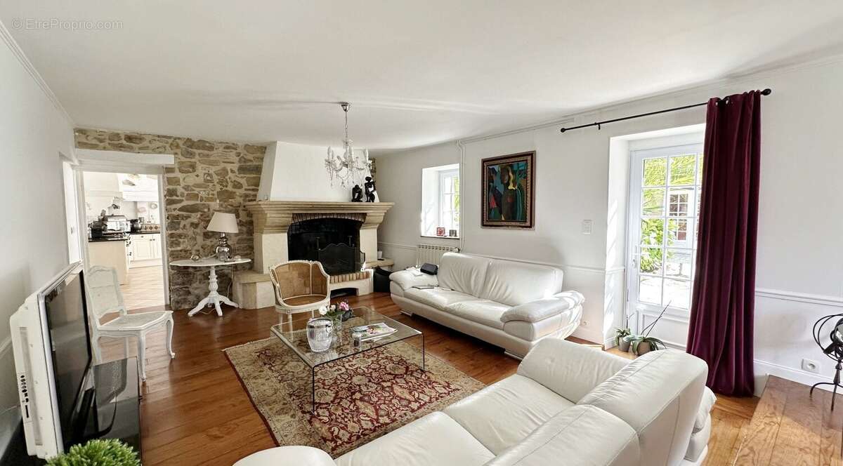 Maison à SAINT-MARTIN-DE-SEIGNANX