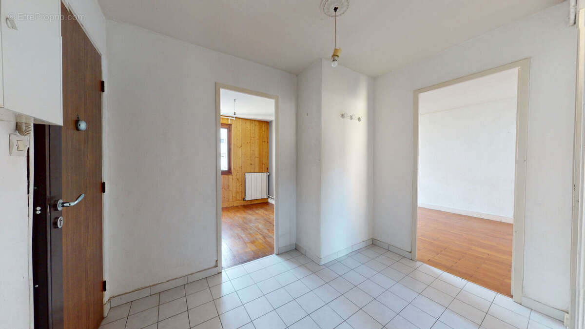 Appartement 3 pièces 53 m2 - Copropriété Ravalée / Isolée - Bajatière / Grenoble / SAINT MARTIN D'HERES - photo 6
