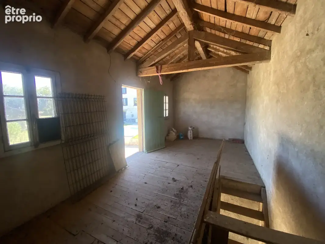 Maison familiale avec piscine à Saint-André-le-Puy — 226 m2 sur 930 m2 clos et arboré - photo 25