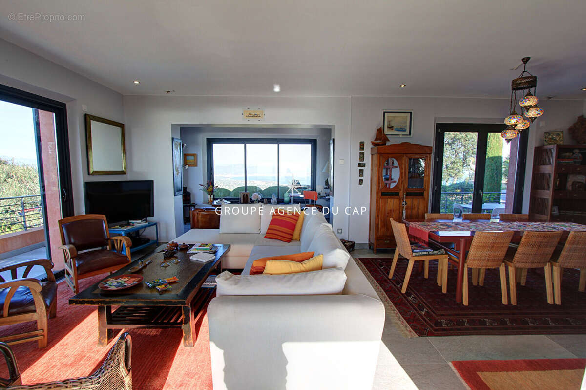 Maison à LES ISSAMBRES