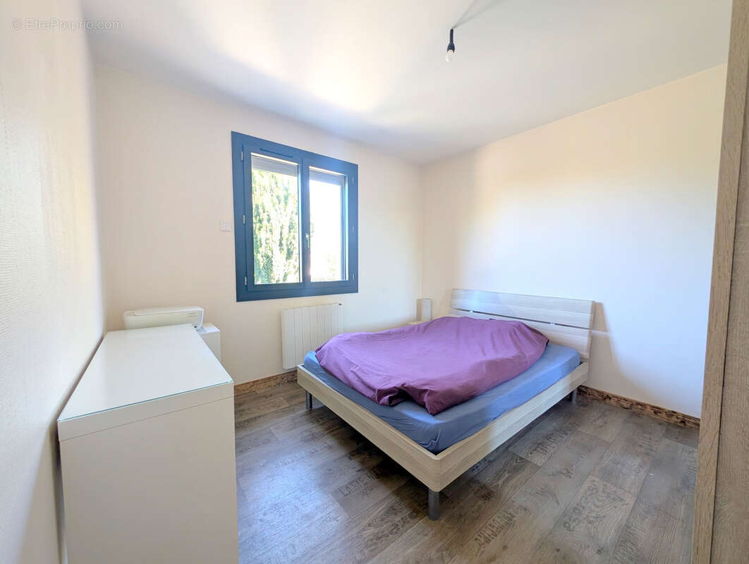 Pavillon sur sous-sol, terrain paysager 1760m2 - photo 9