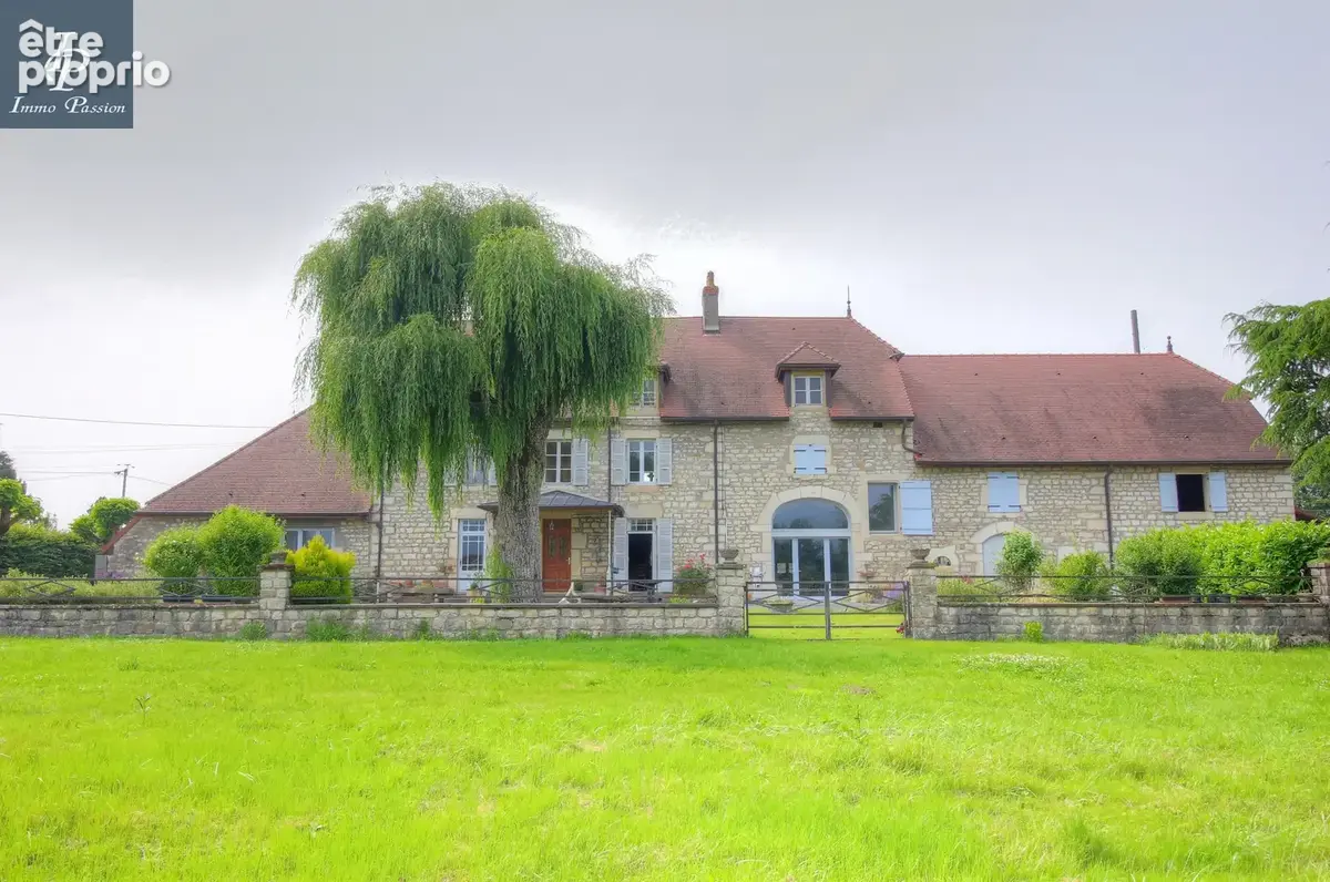 A VENDRE Proche COUSANCE : Magnifique Propriété 11 pièces 350 m2 - photo 23