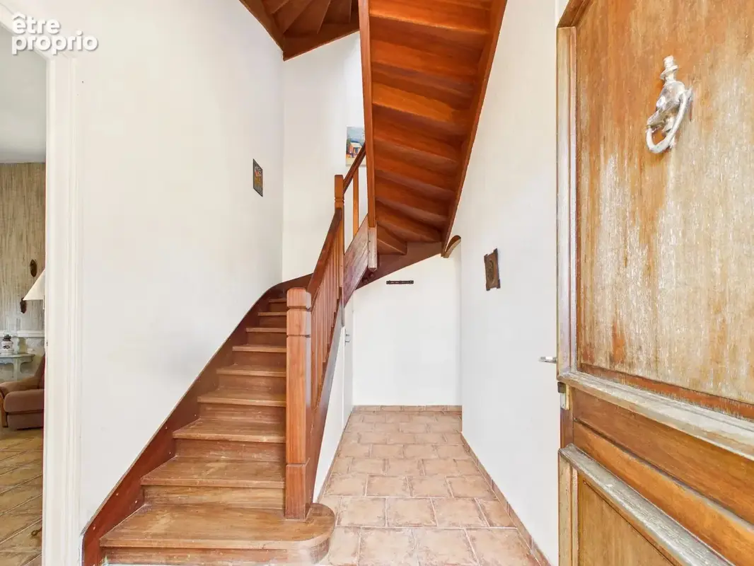 Maison de caractère avec six chambres, idéale pour une famille ou maison secondaire - photo 11