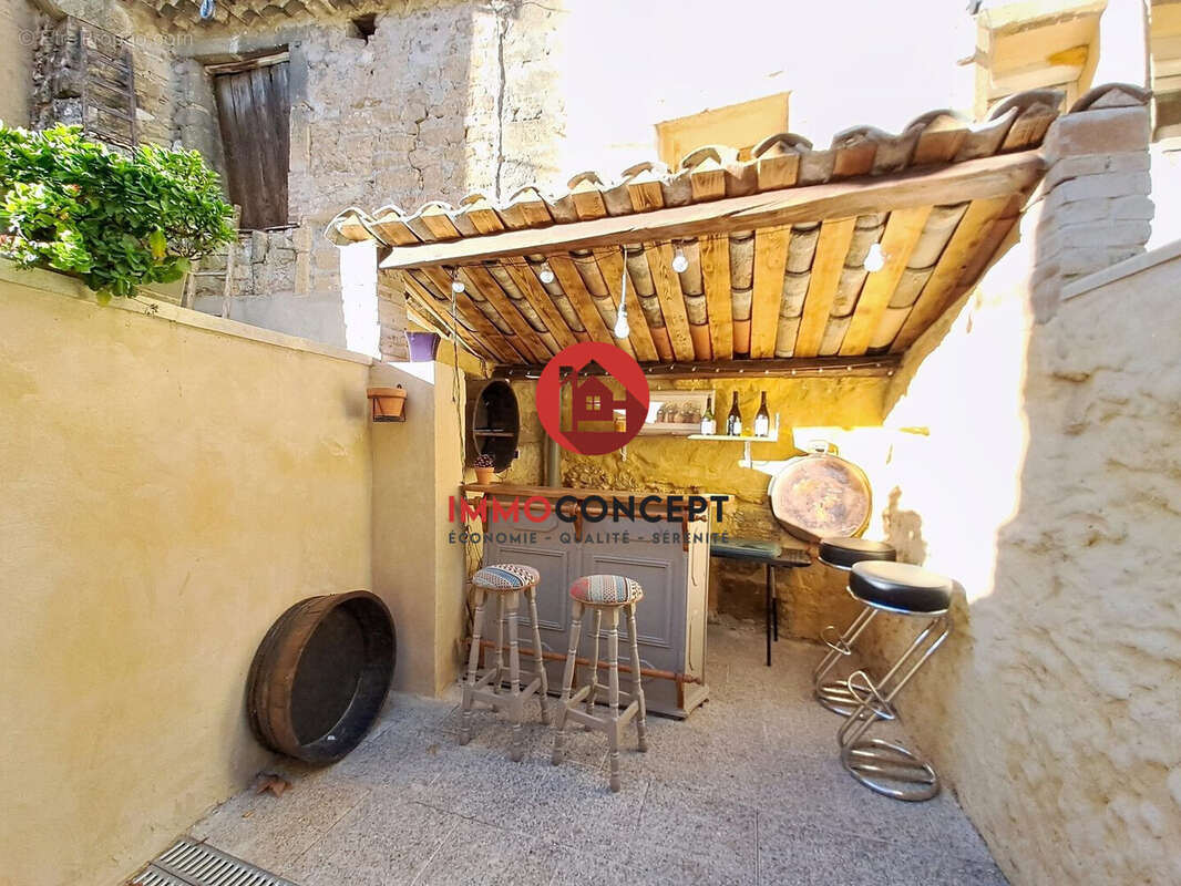 Maison à ROQUEMAURE