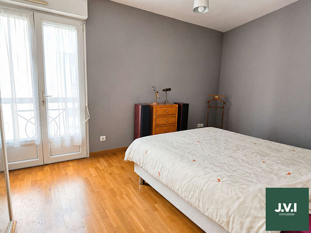 A vendre - Enghien-les-Bains - Appartement 3 pièces 76 m2 - photo 8