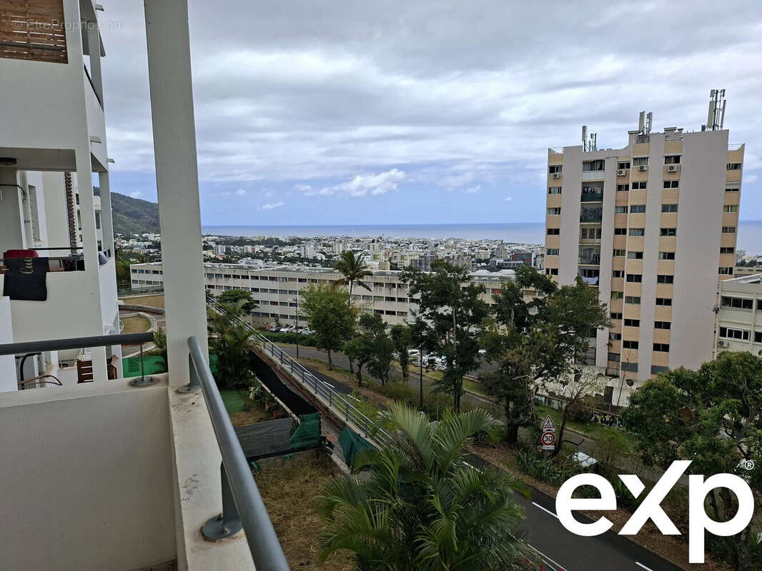 Appartement à SAINT-DENIS