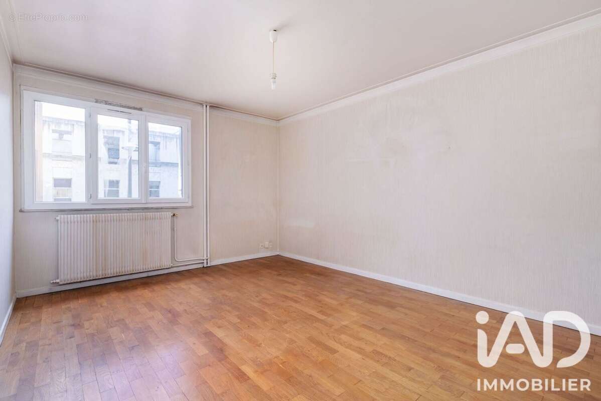 Photo 2 - Appartement à VILLEURBANNE